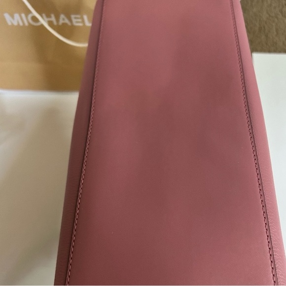 NWT  Michael  kors Soft Real Leather Satchel ,Rose Color - Picture 3 of 7